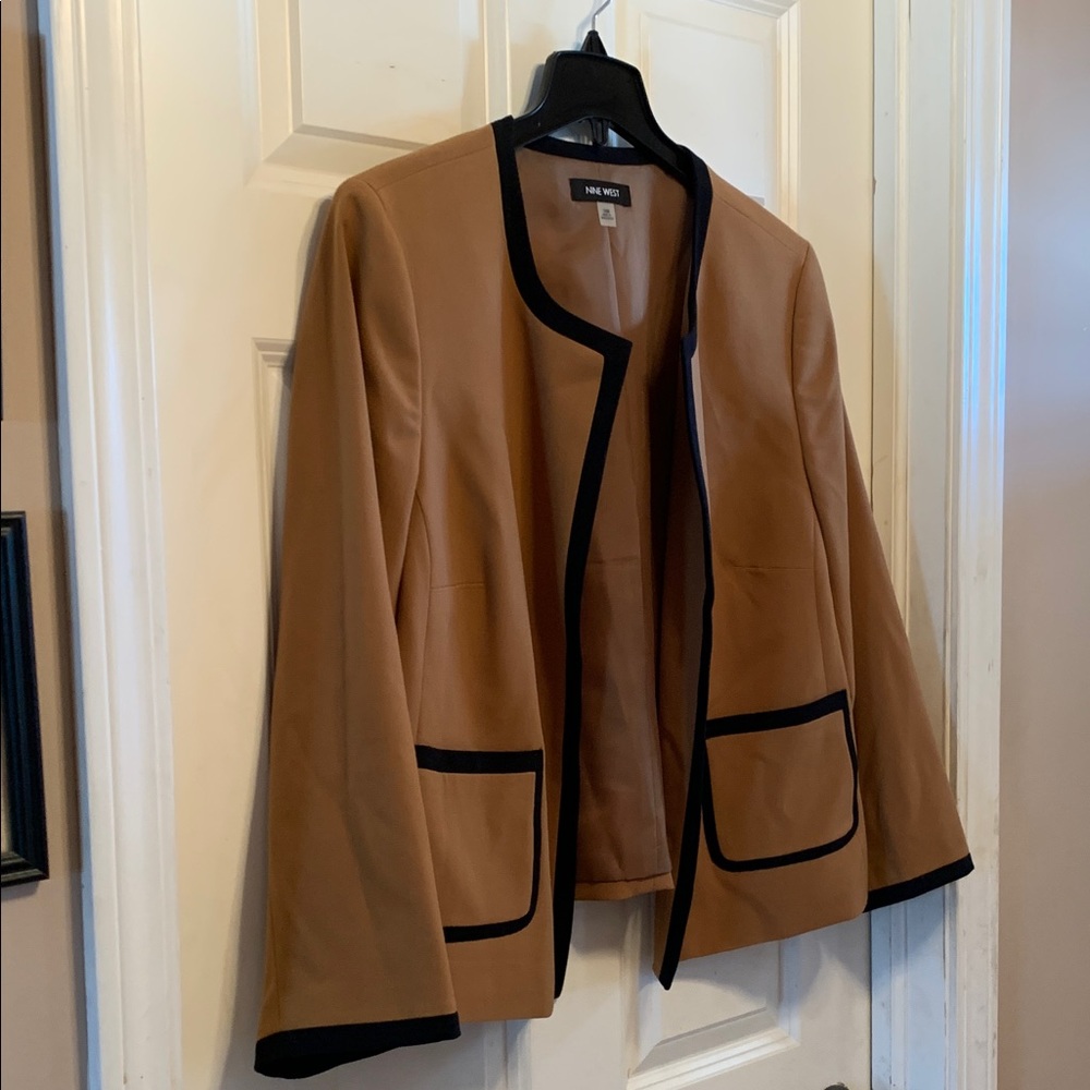 Nine West Camel Blazer with Black Accents 16 W
